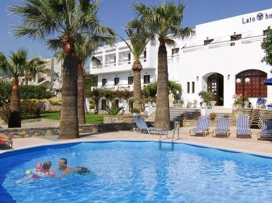 حوض السباحة صورة