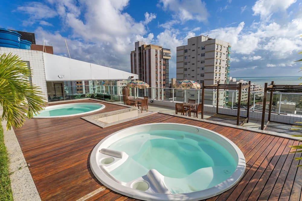 حوض السباحة صورة