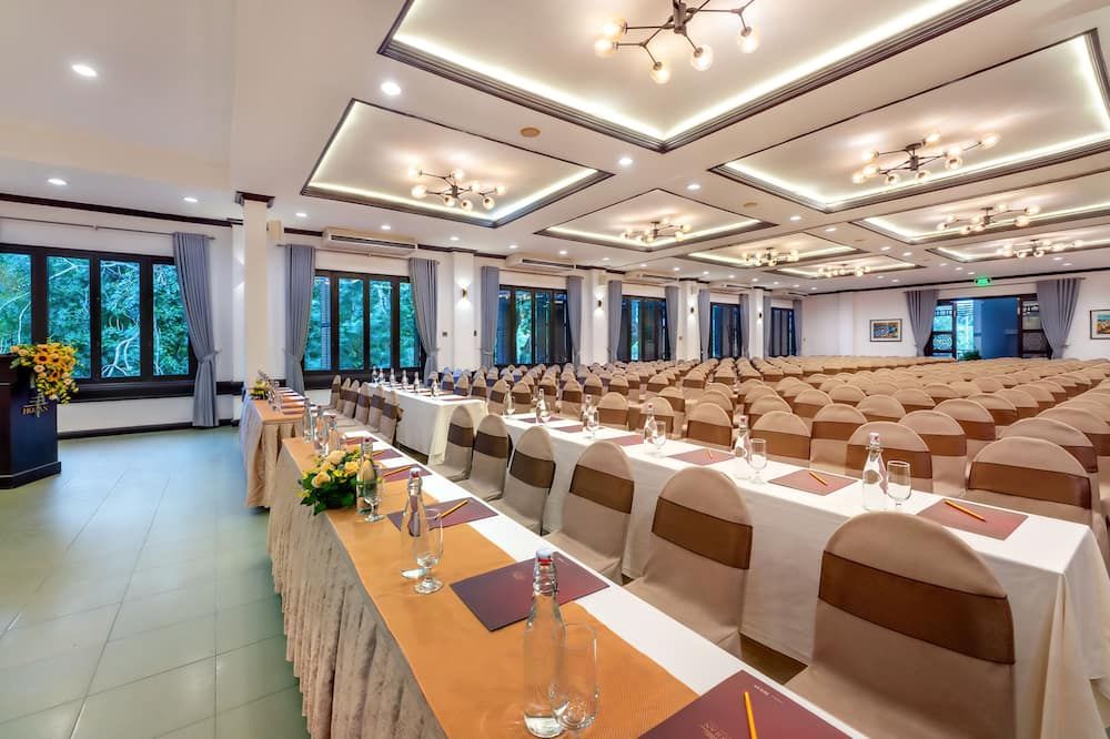 غرفة الاجتماعات