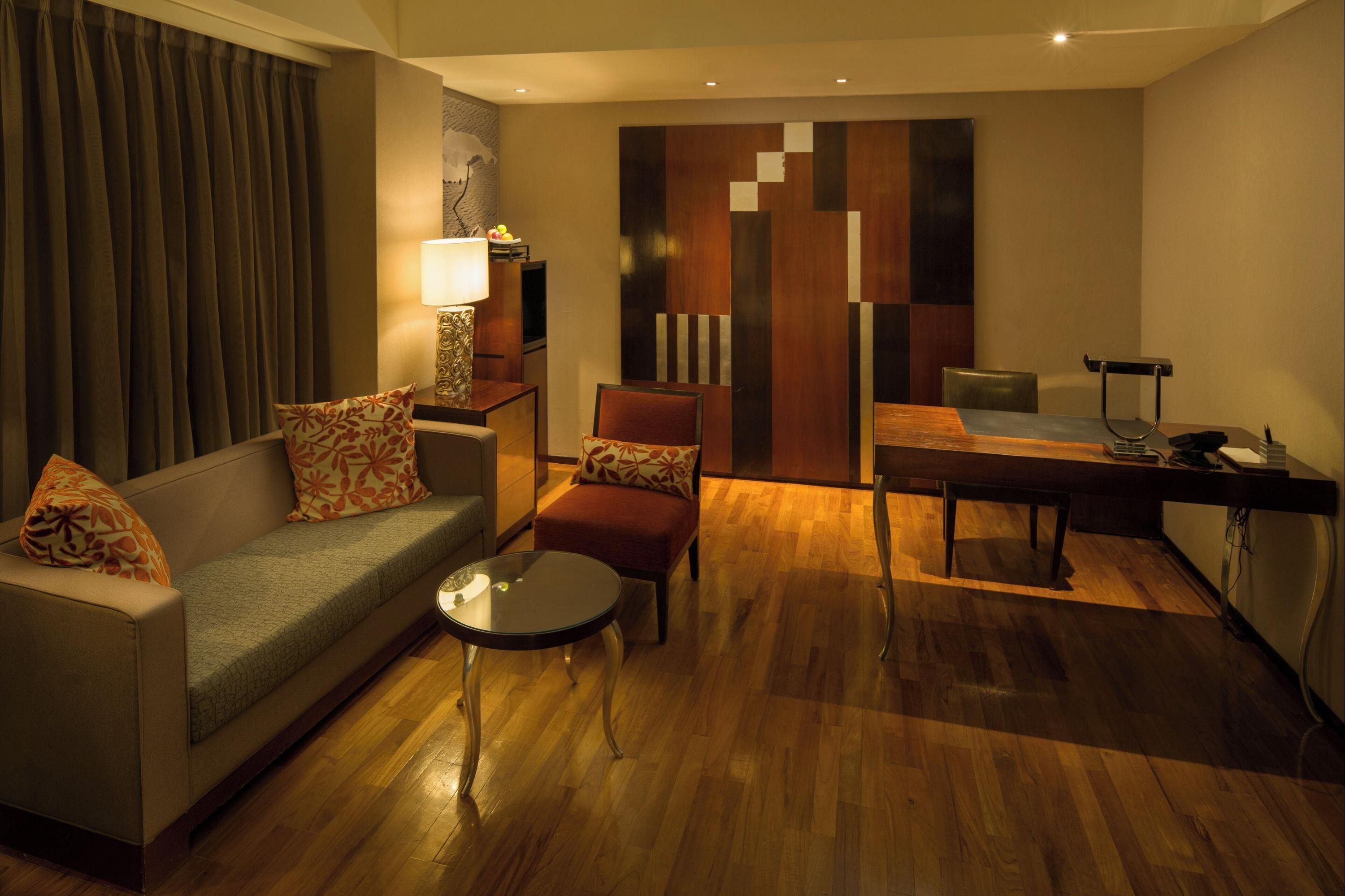 آخر