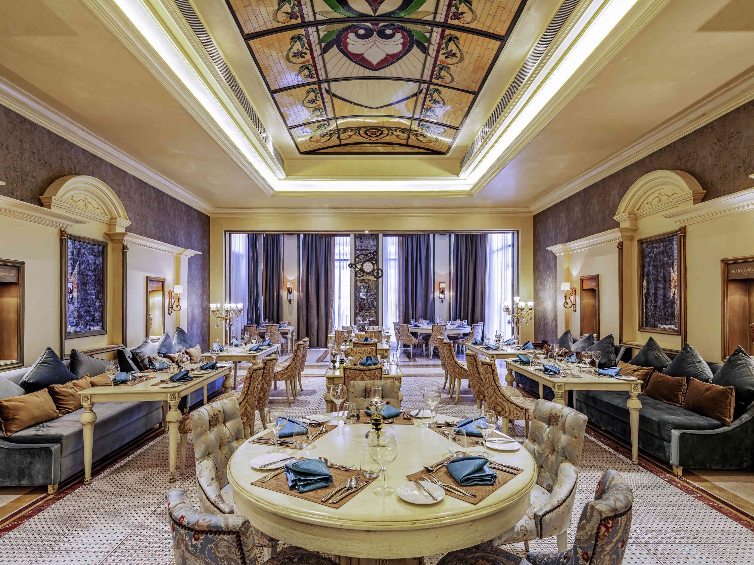 مطعم