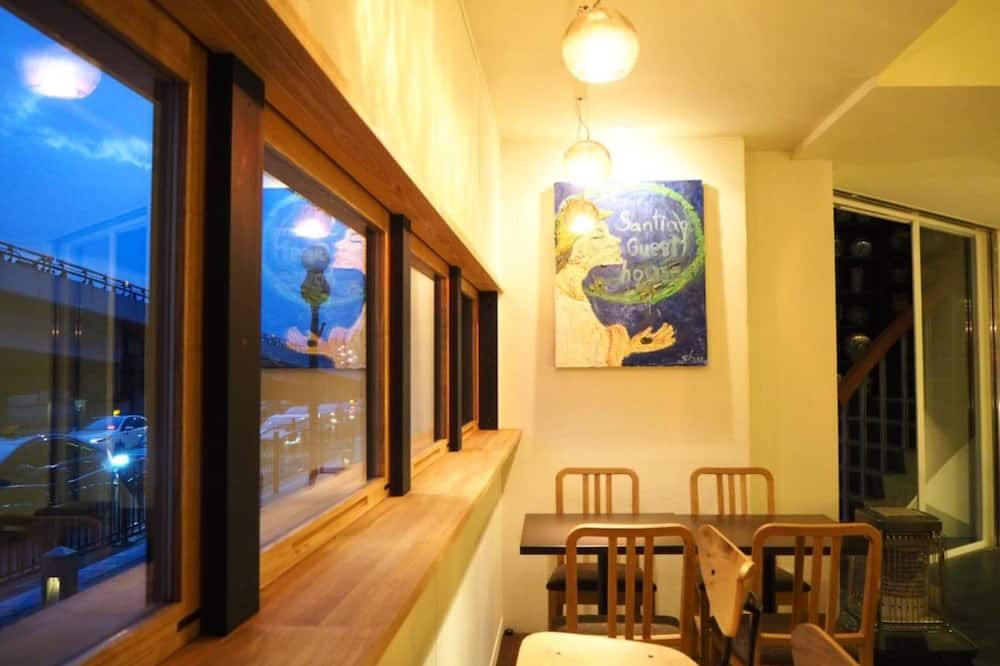 غرفة طعام صورة