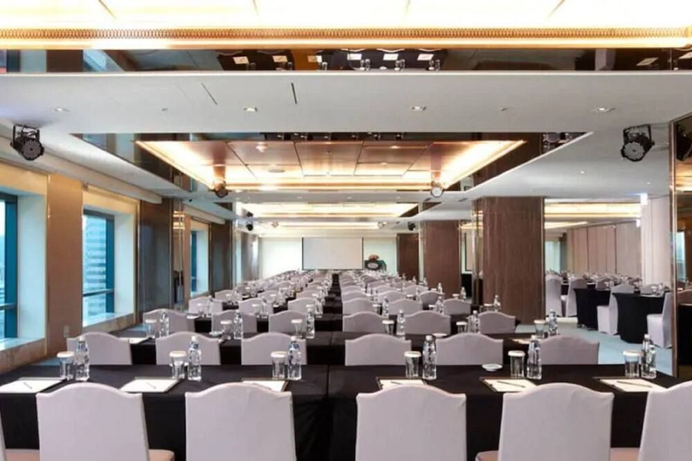 غرفة الاجتماعات