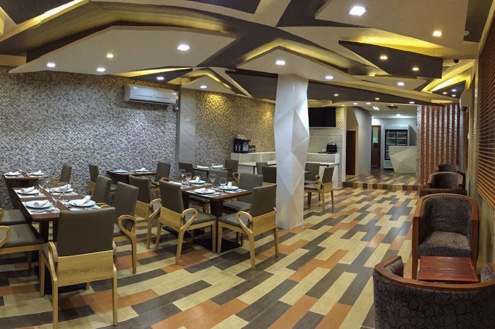 مطعم