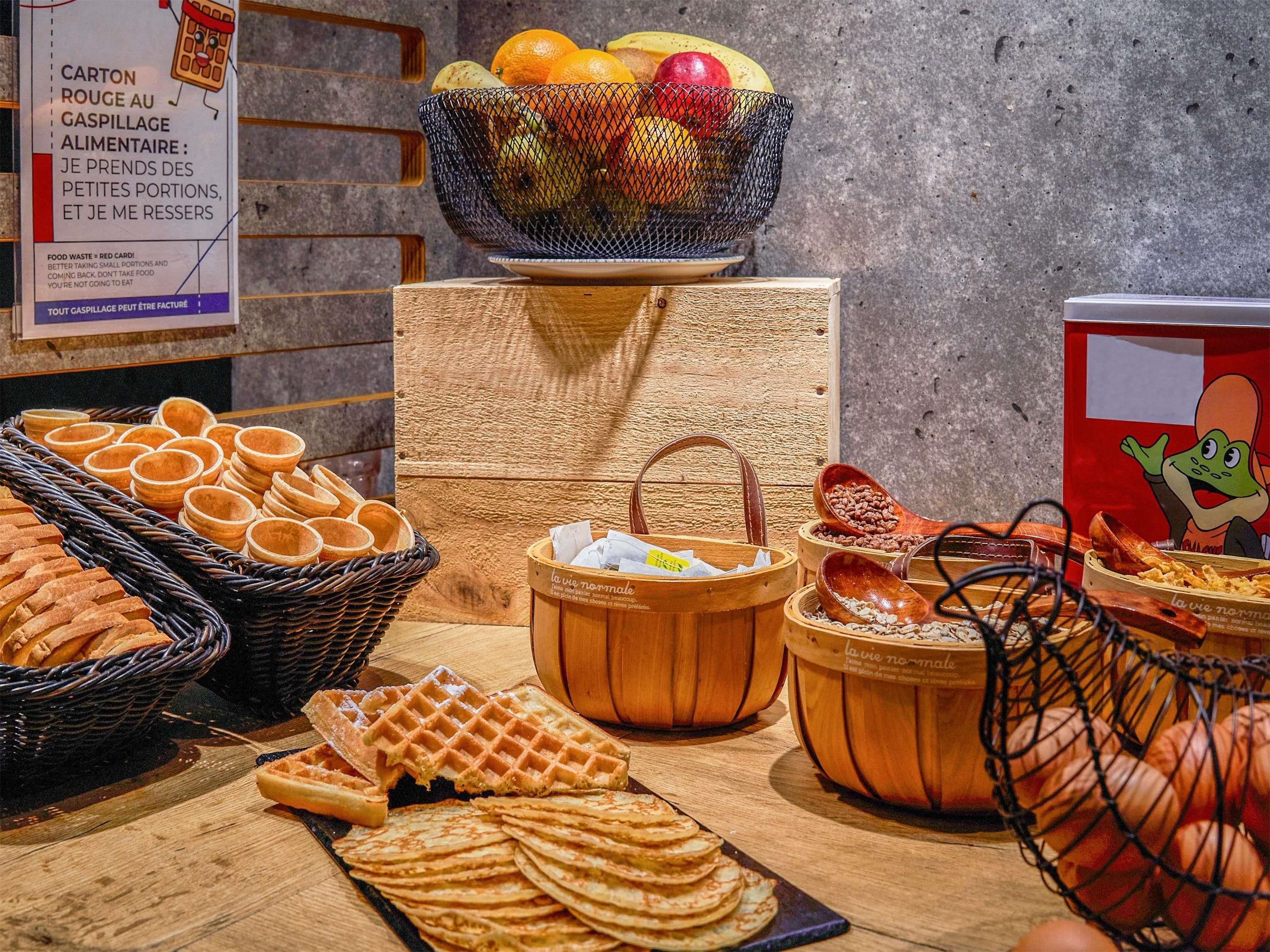 غرفة طعام صورة