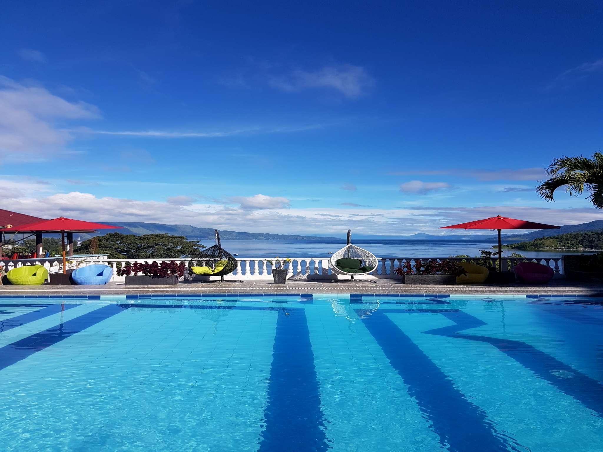 حوض السباحة صورة