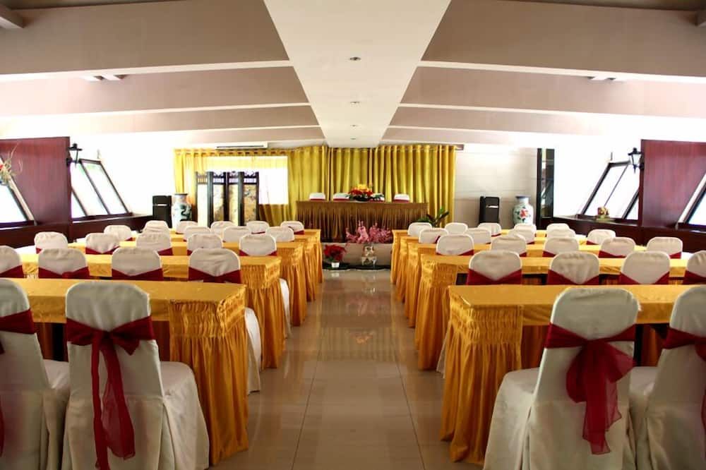 قاعة الولائم