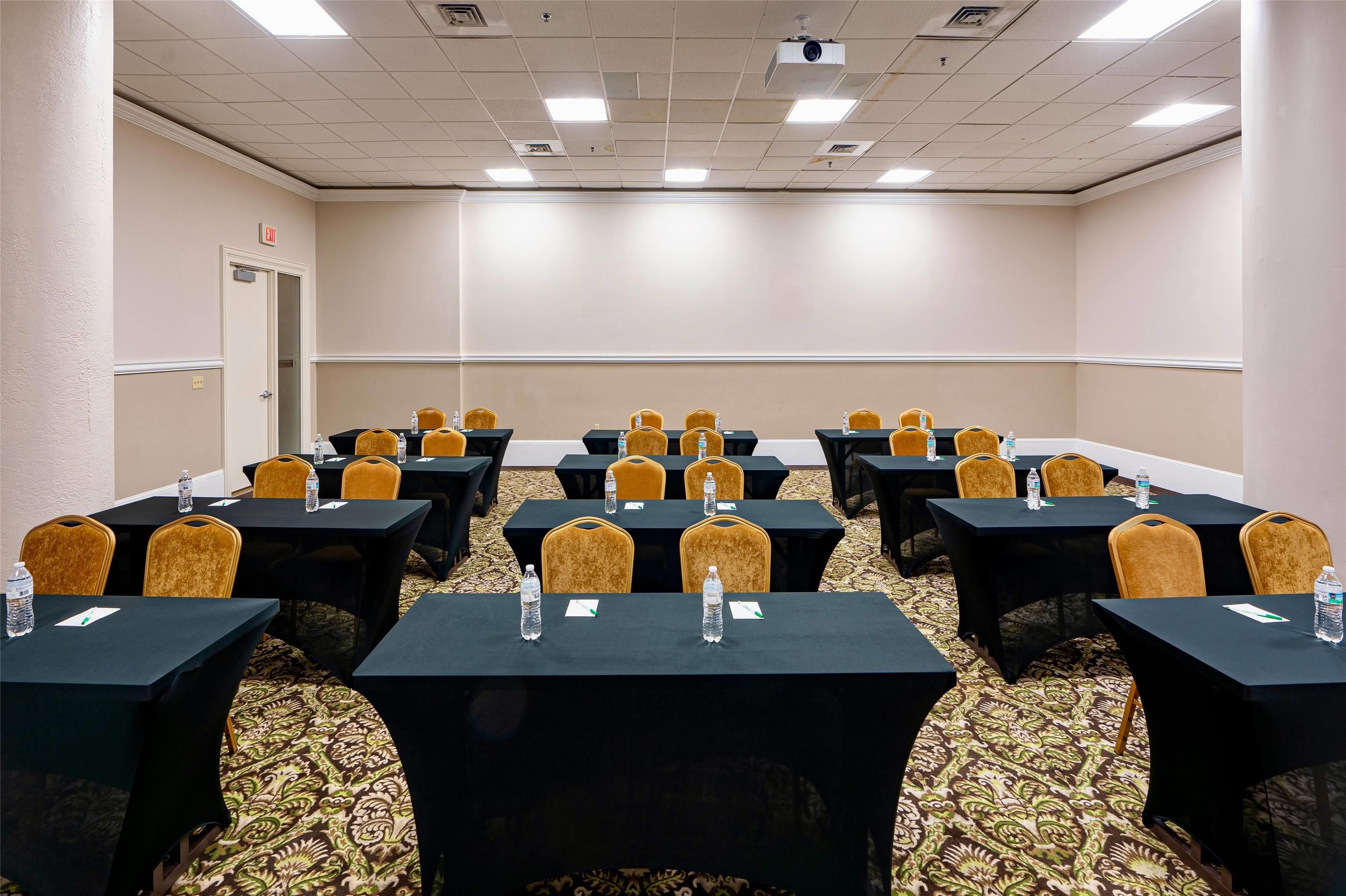 غرفة الاجتماعات