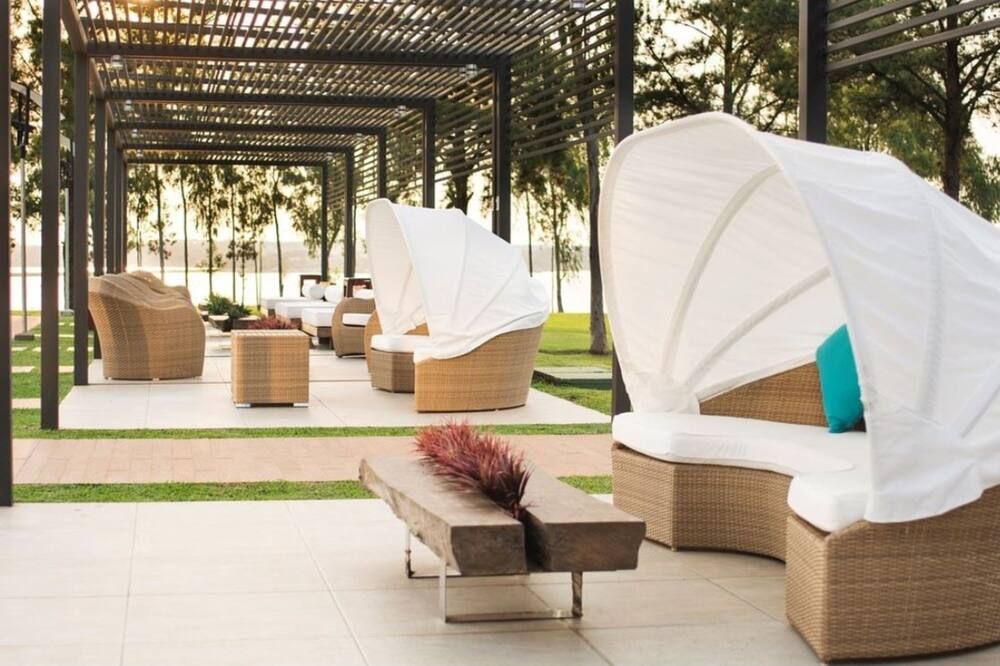 شرفة مرصوفة