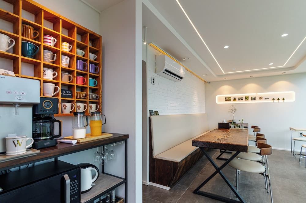 آخر