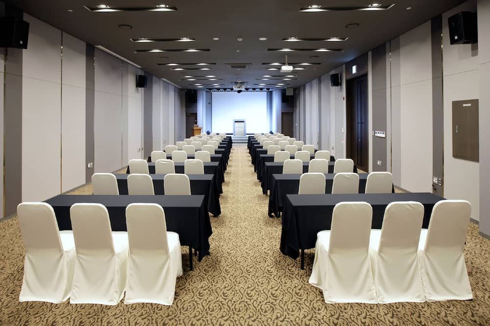 غرفة الاجتماعات