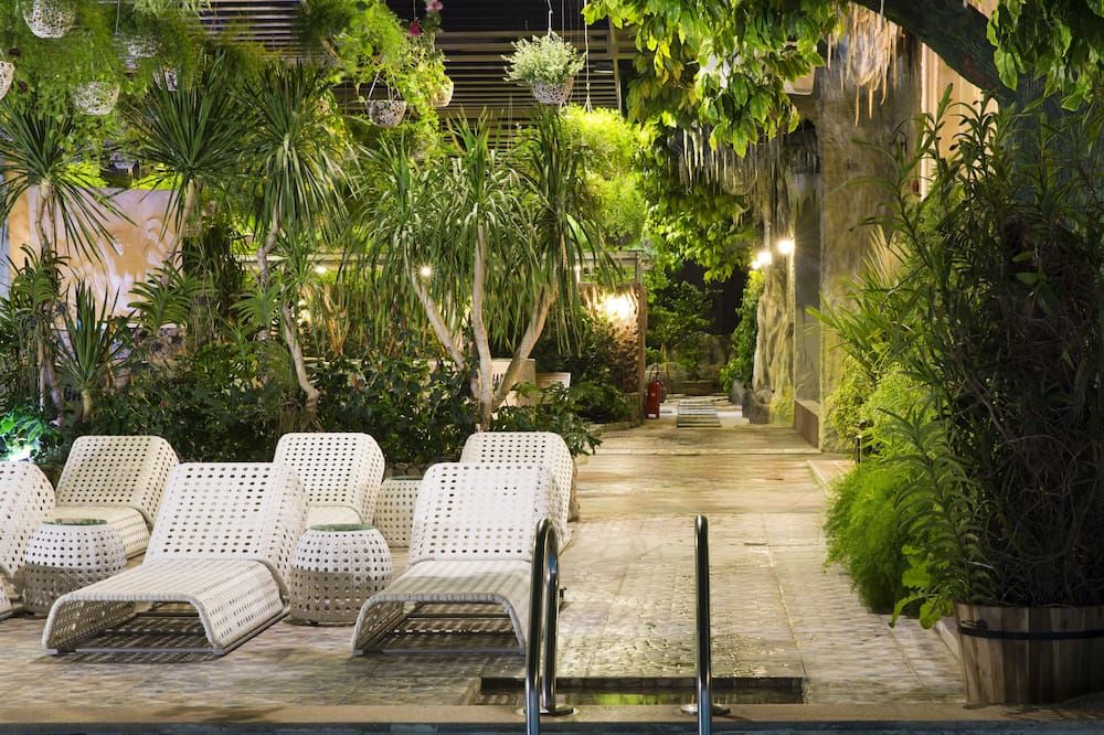 شرفة مرصوفة