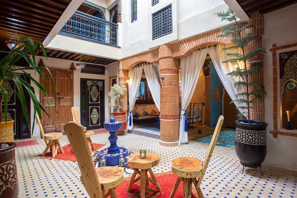 شرفة مرصوفة صورة