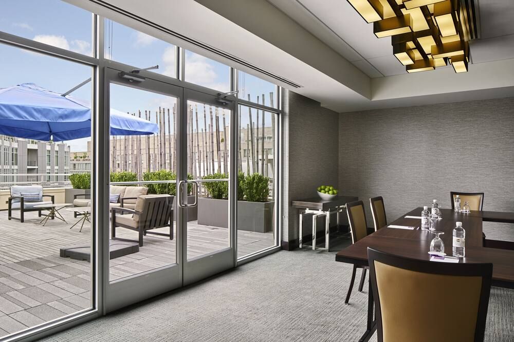 غرفة الاجتماعات