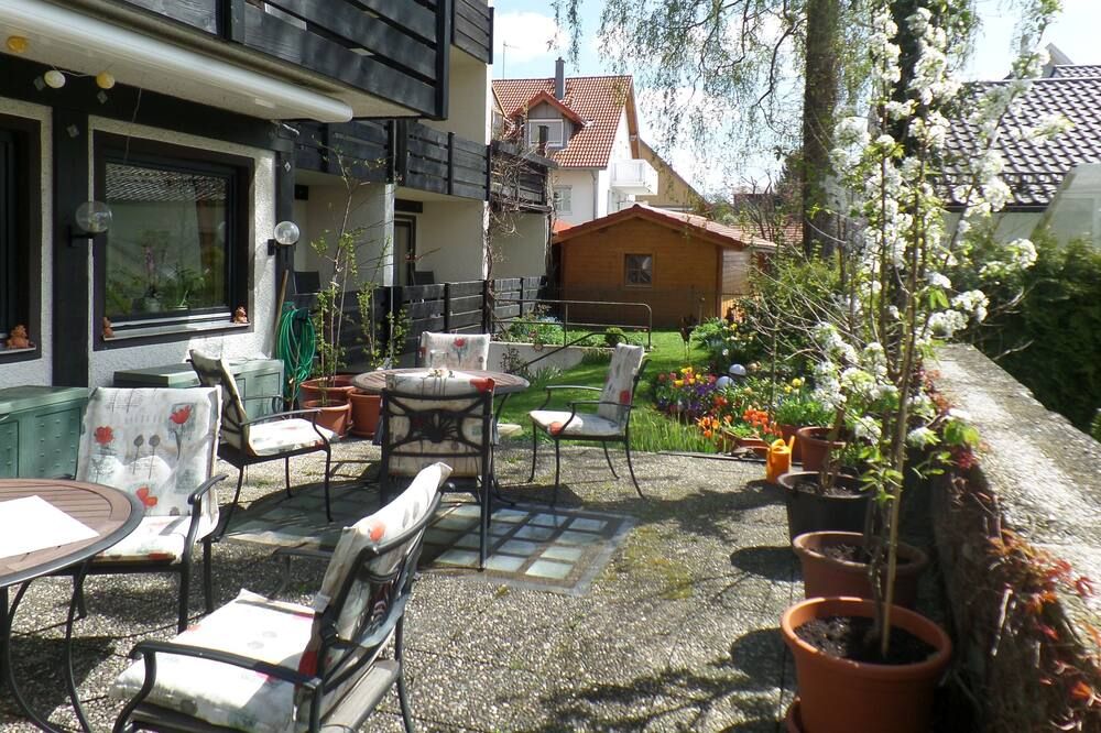 شرفة مرصوفة