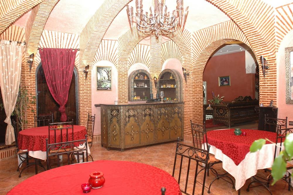 مطعم