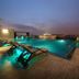 حوض السباحة
