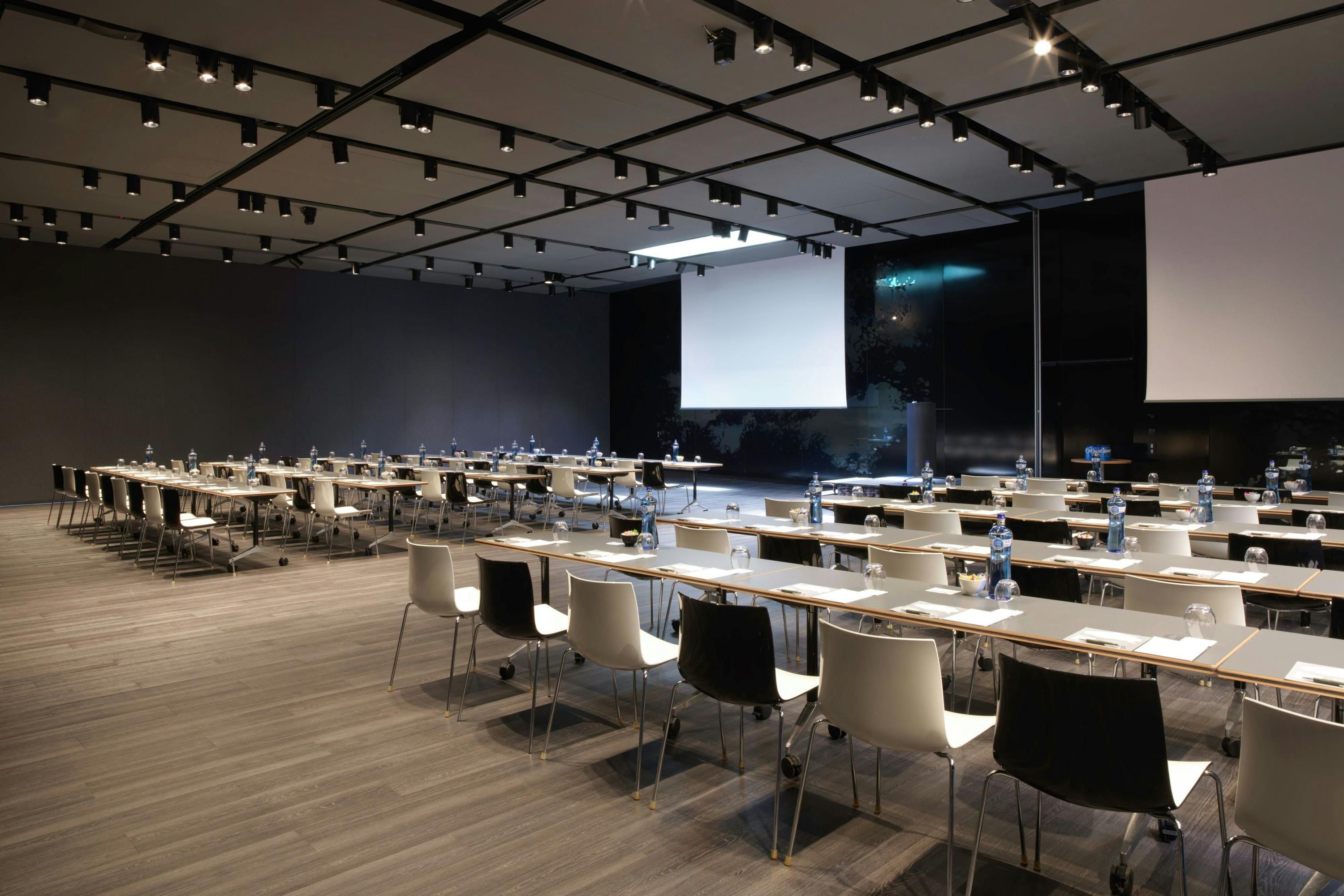 غرفة الاجتماعات