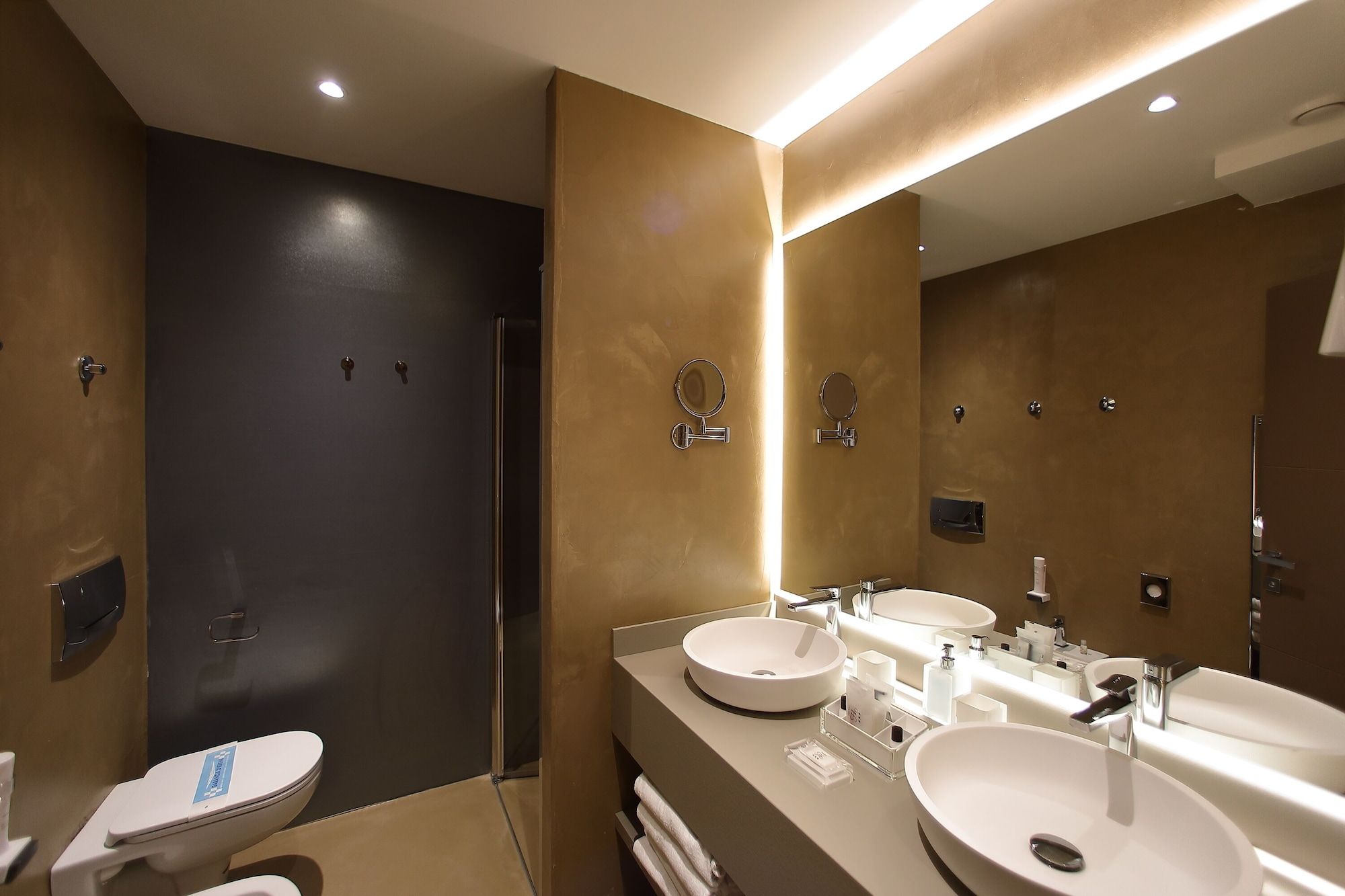 آخر