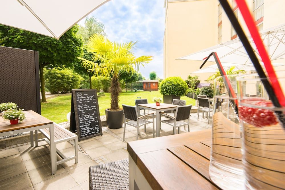 شرفة مرصوفة