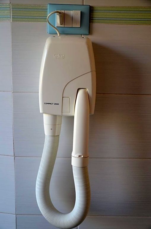 آخر