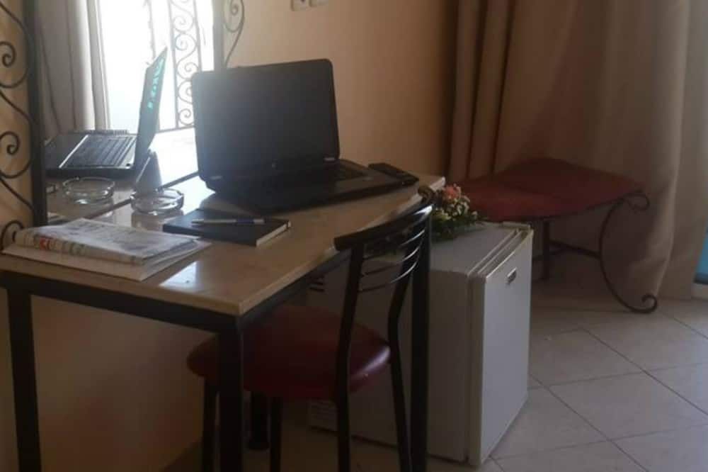 مركز أعمال صورة