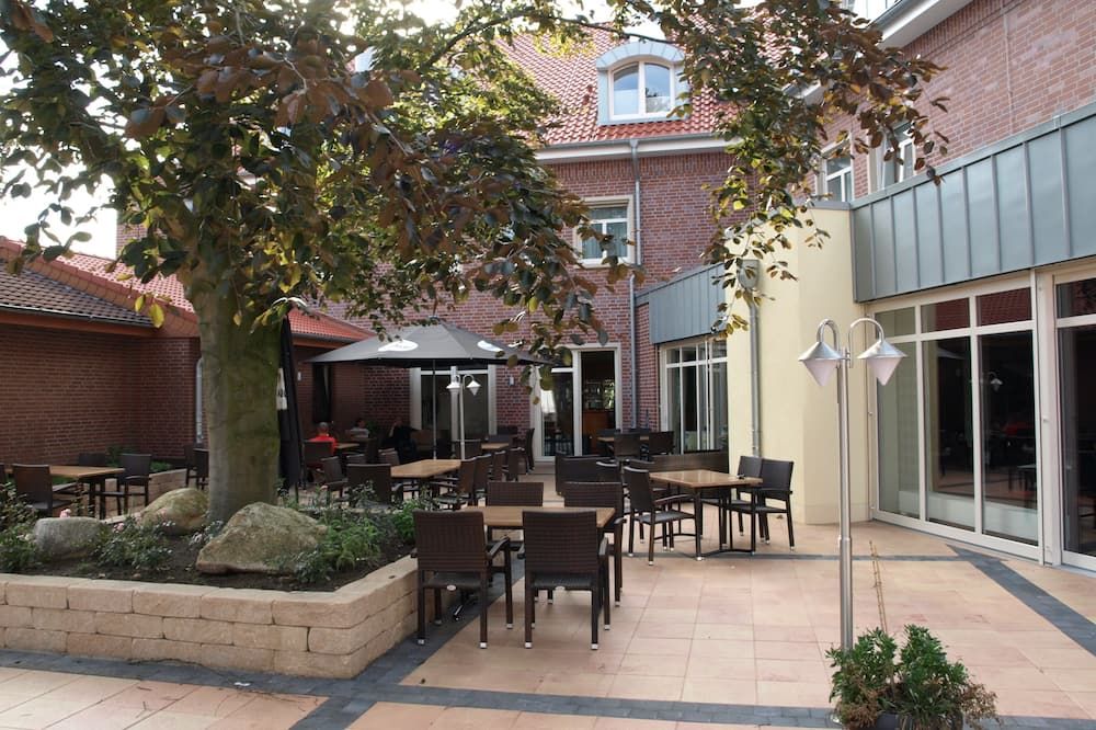 شرفة مرصوفة