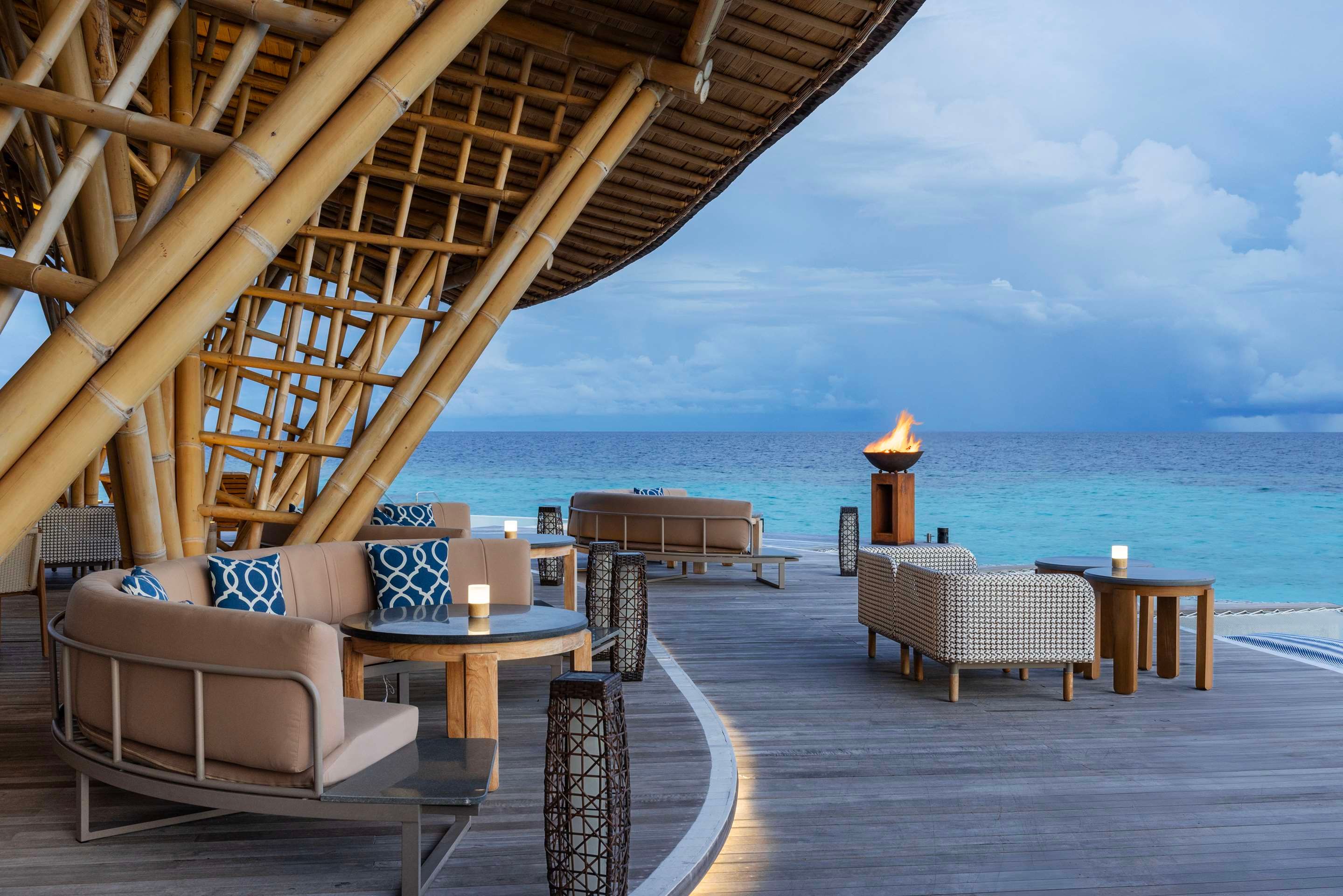 شرفة مرصوفة