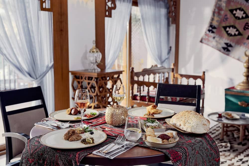 غرفة طعام