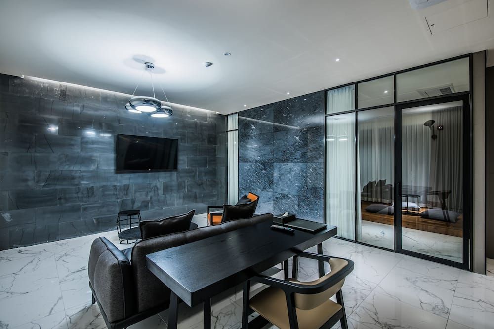 غرفة طعام صورة