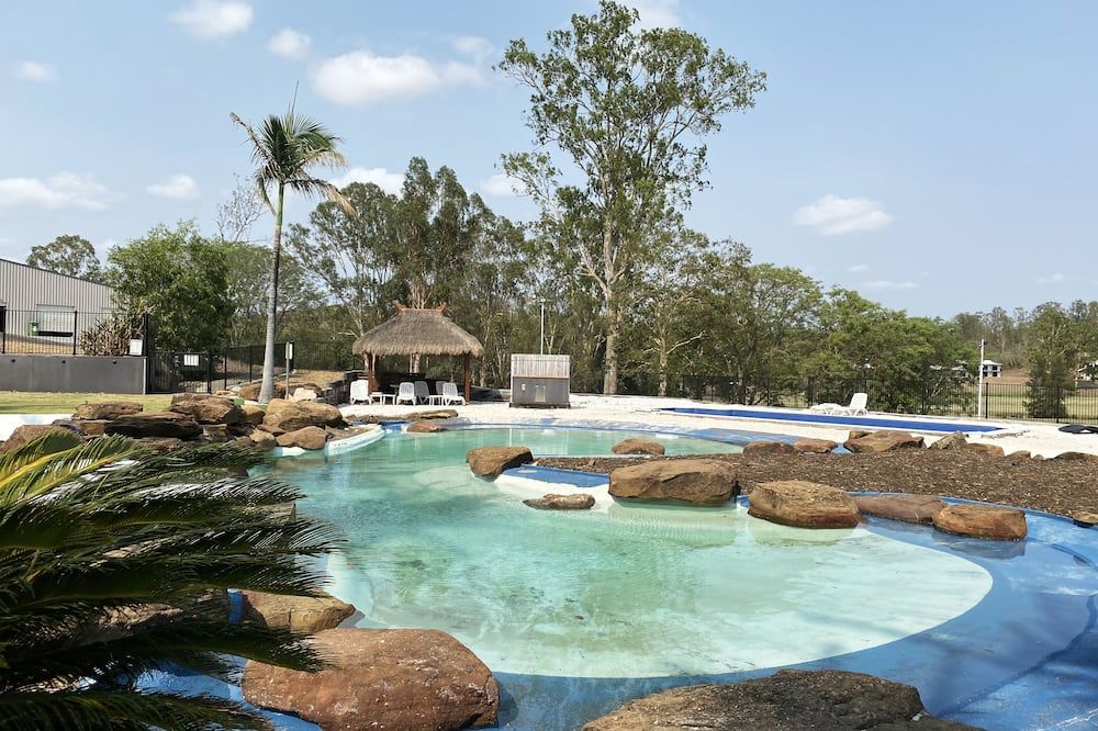 حوض السباحة صورة