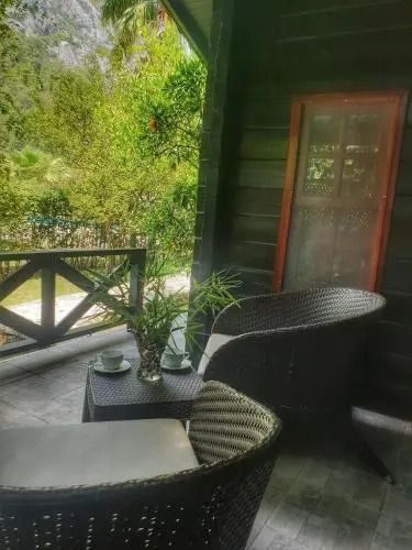 شرفة مرصوفة