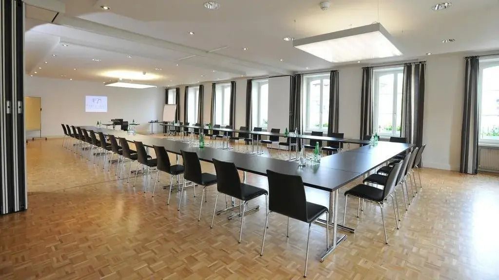 غرفة الاجتماعات