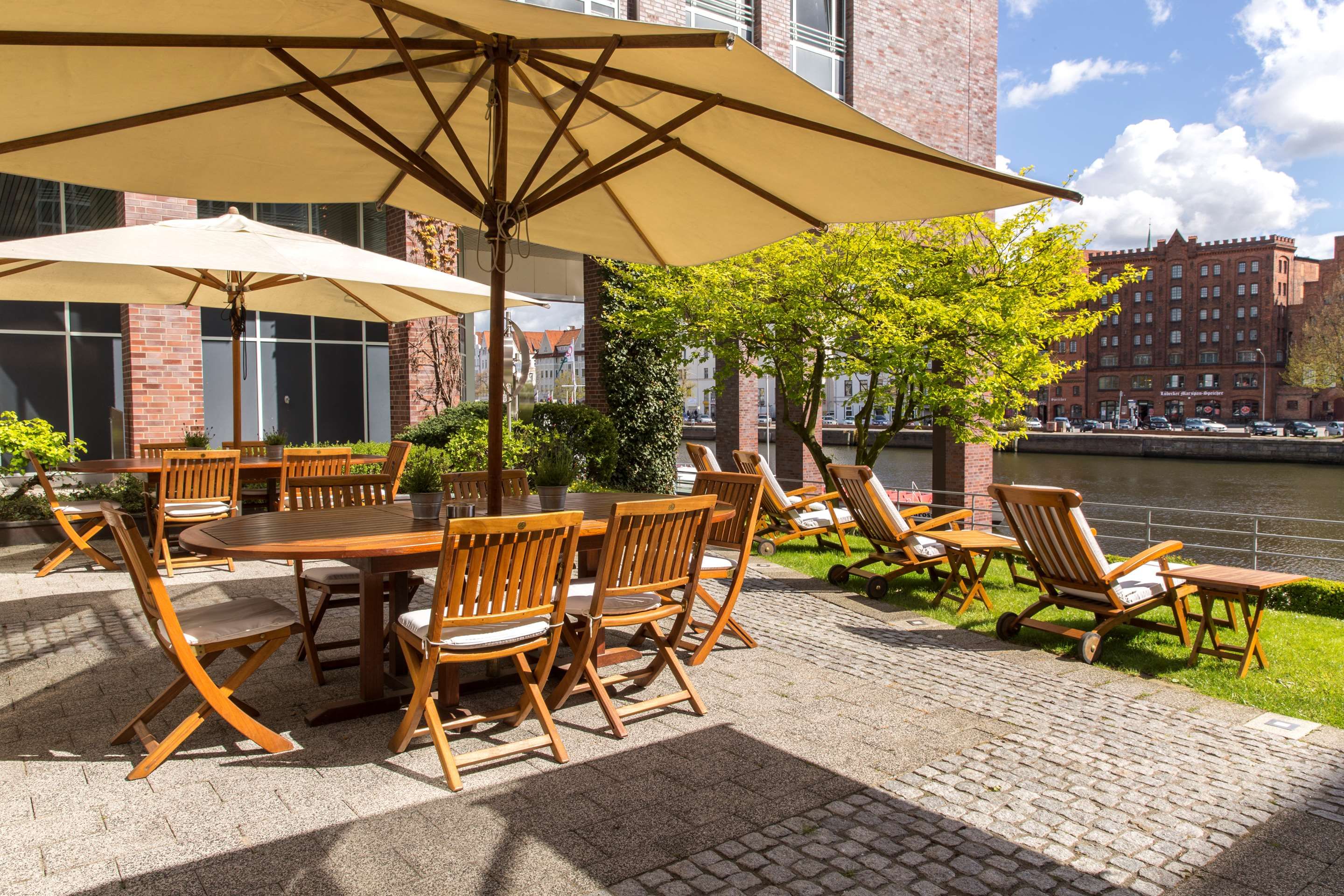 شرفة مرصوفة