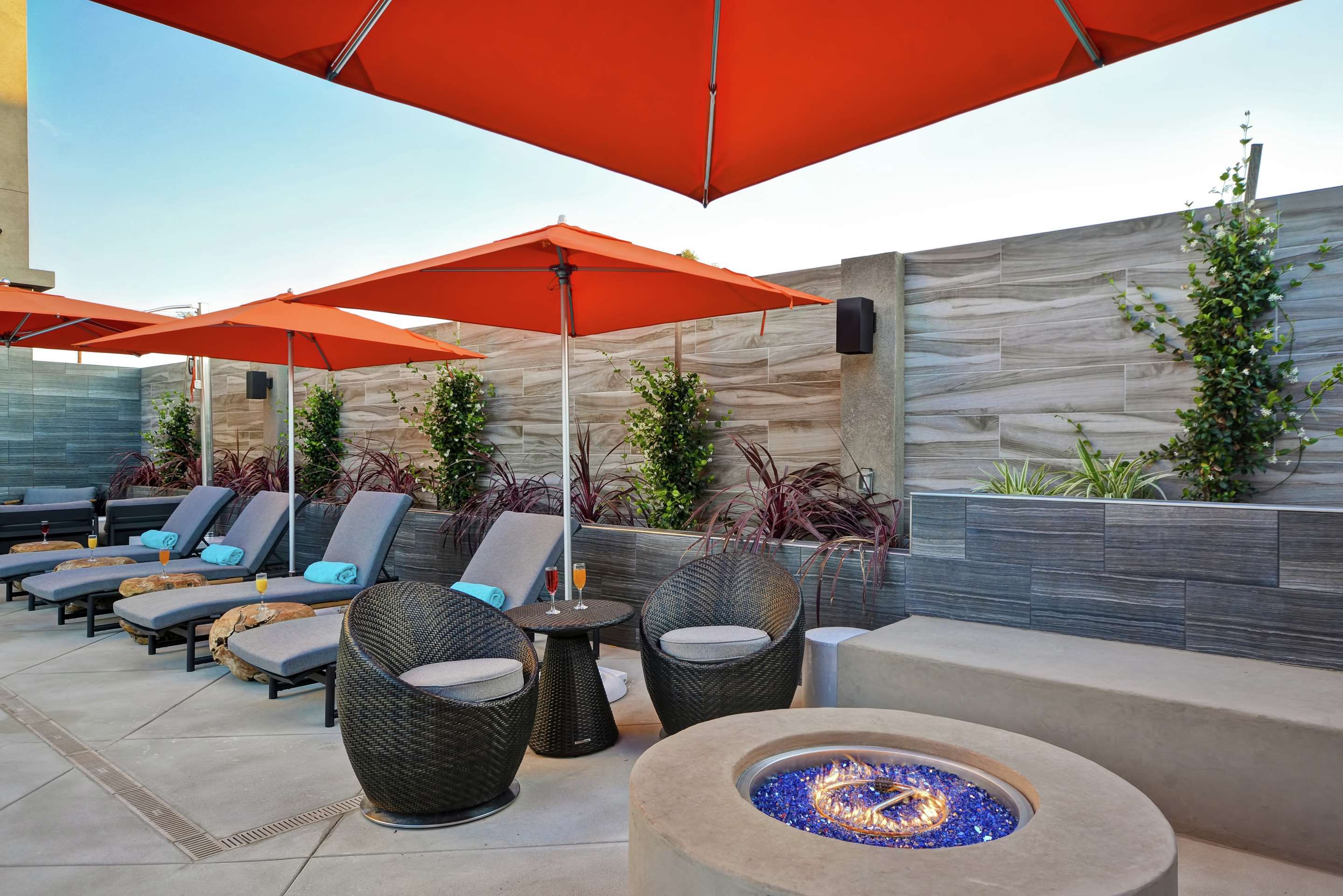 شرفة مرصوفة صورة