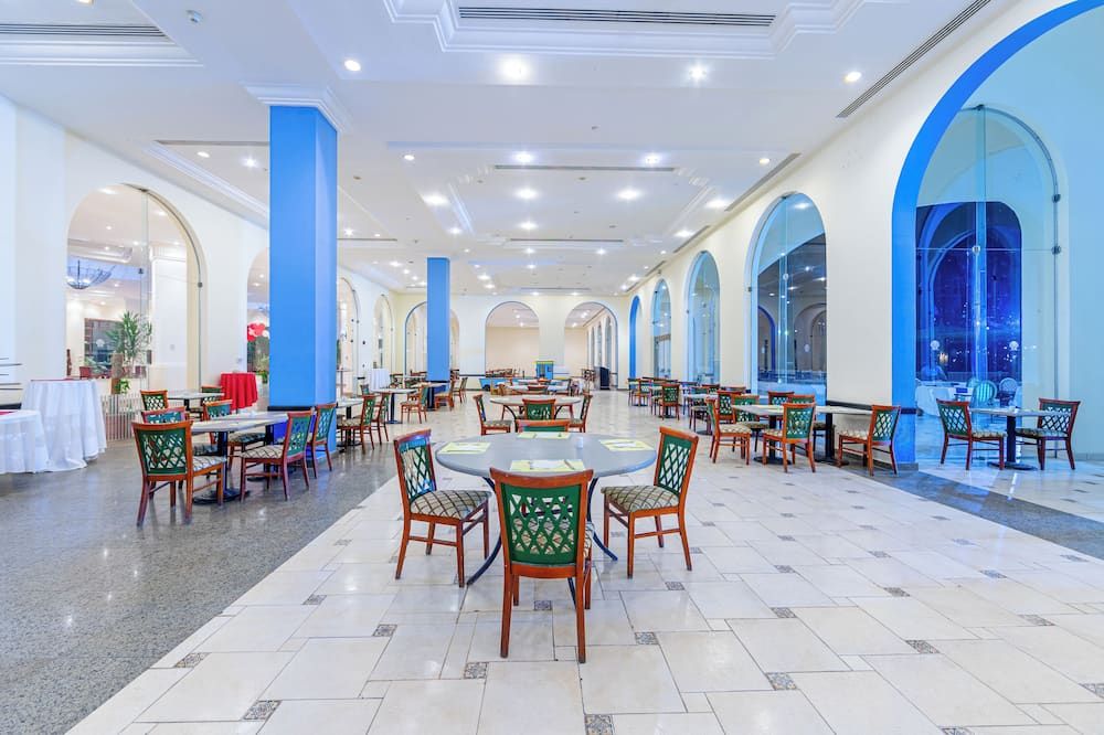 مطعم