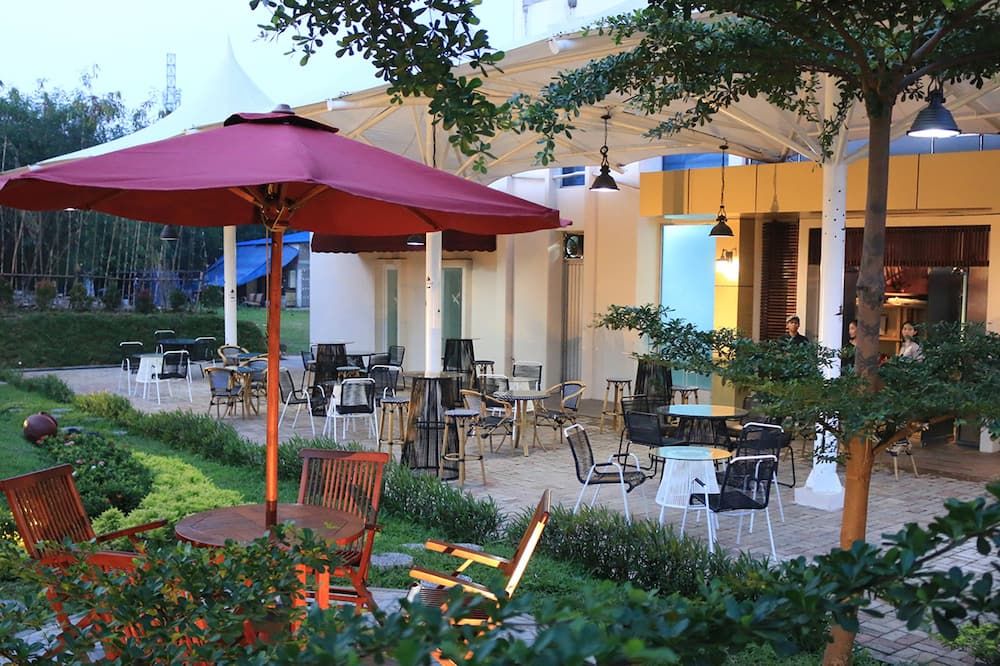 شرفة مرصوفة