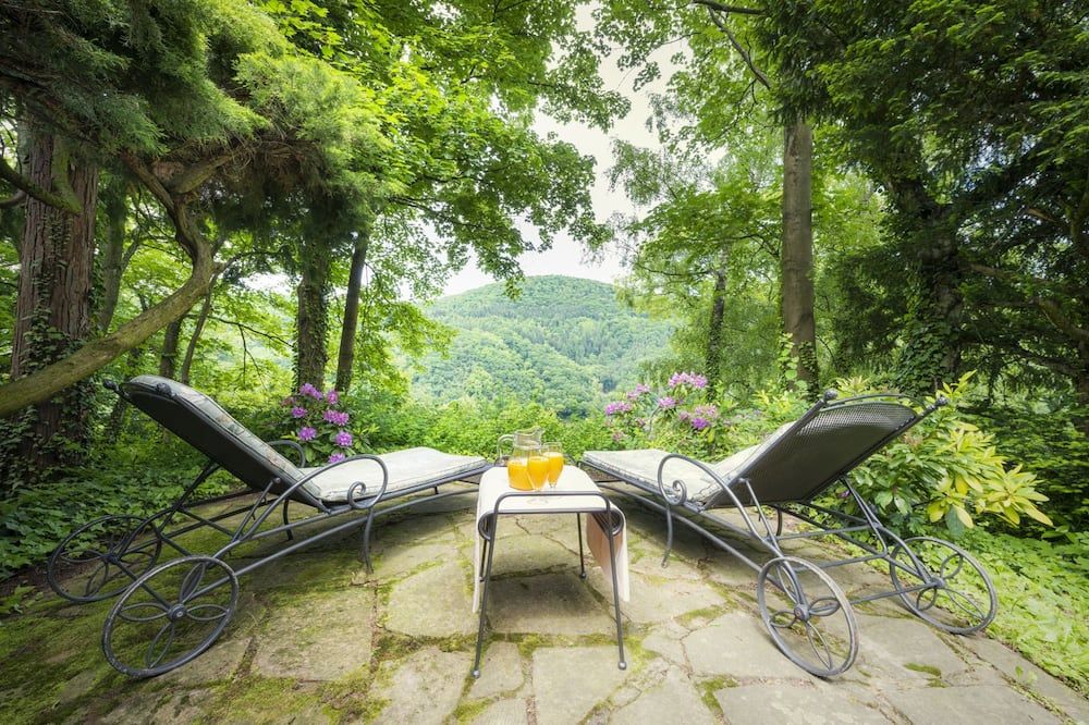 شرفة مرصوفة صورة