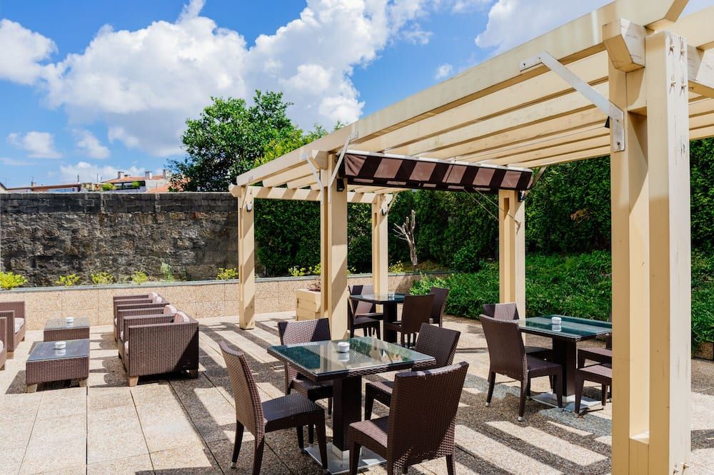 شرفة مرصوفة