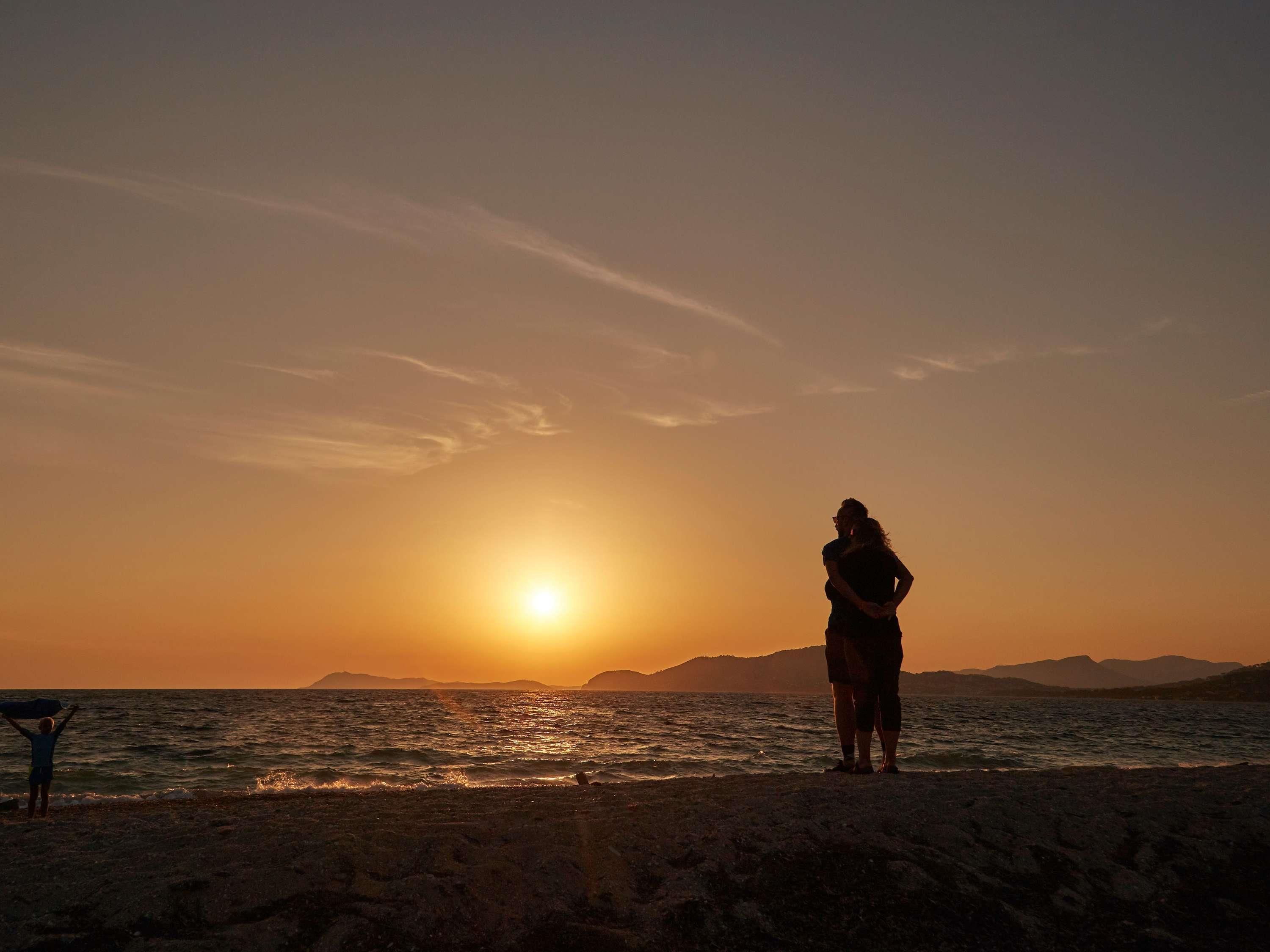 آخر