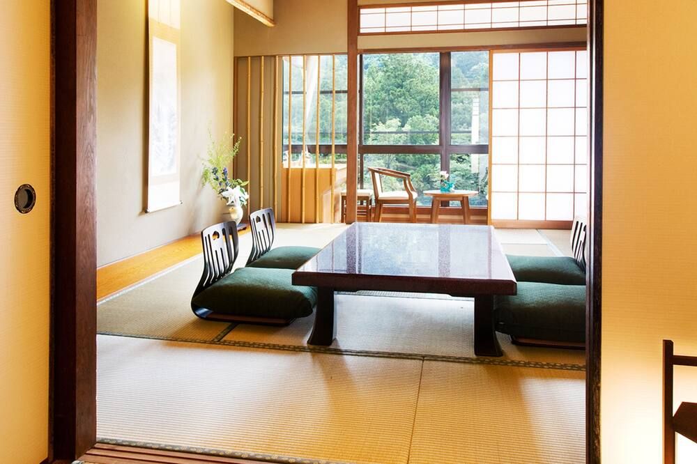 غرفة طعام صورة