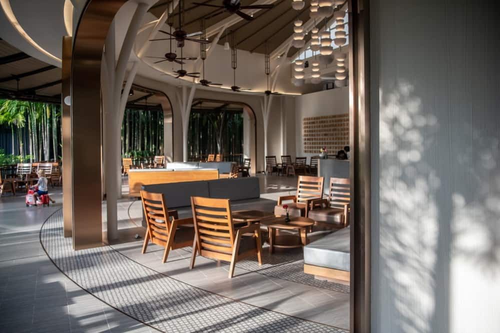 آخر