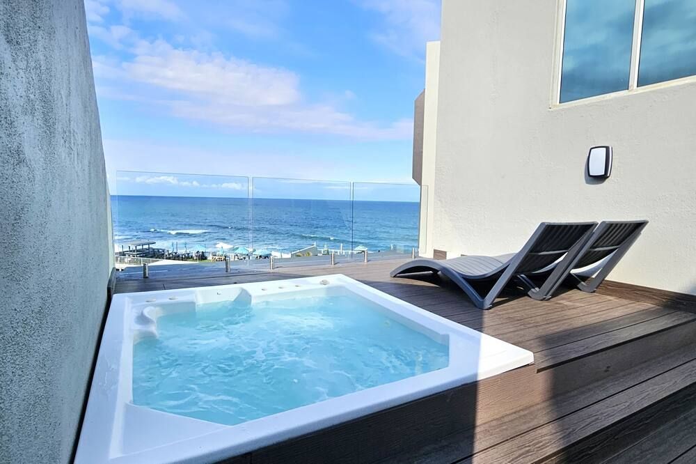 حوض السباحة صورة