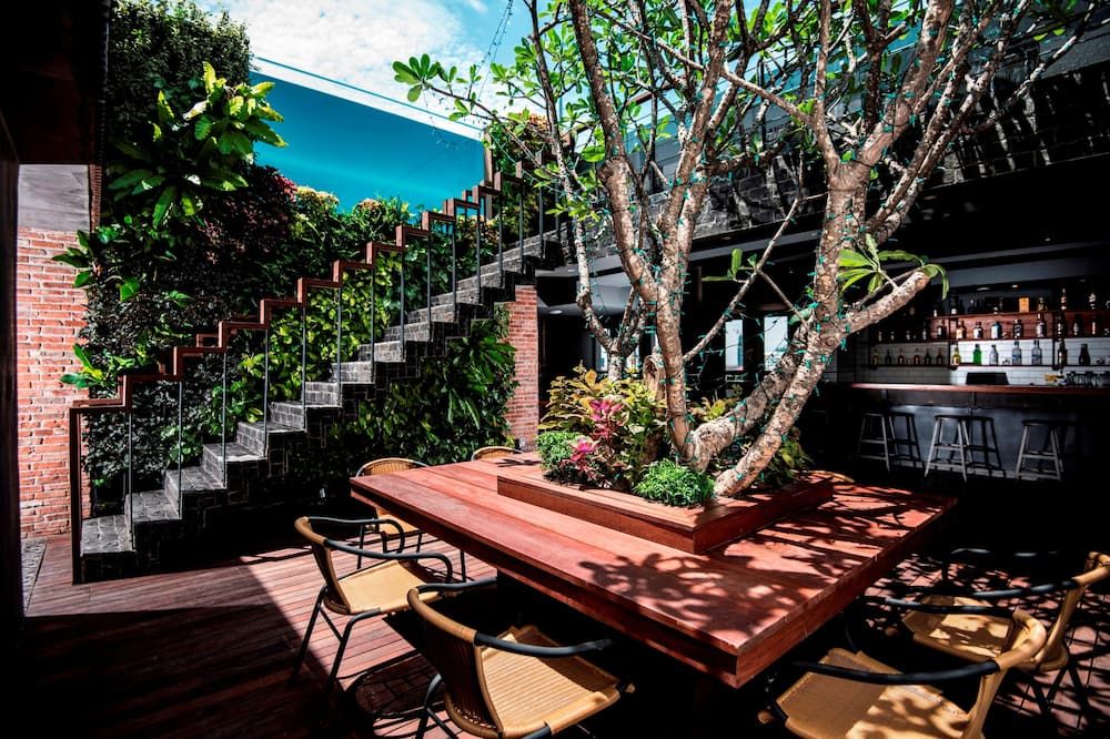 شرفة مرصوفة