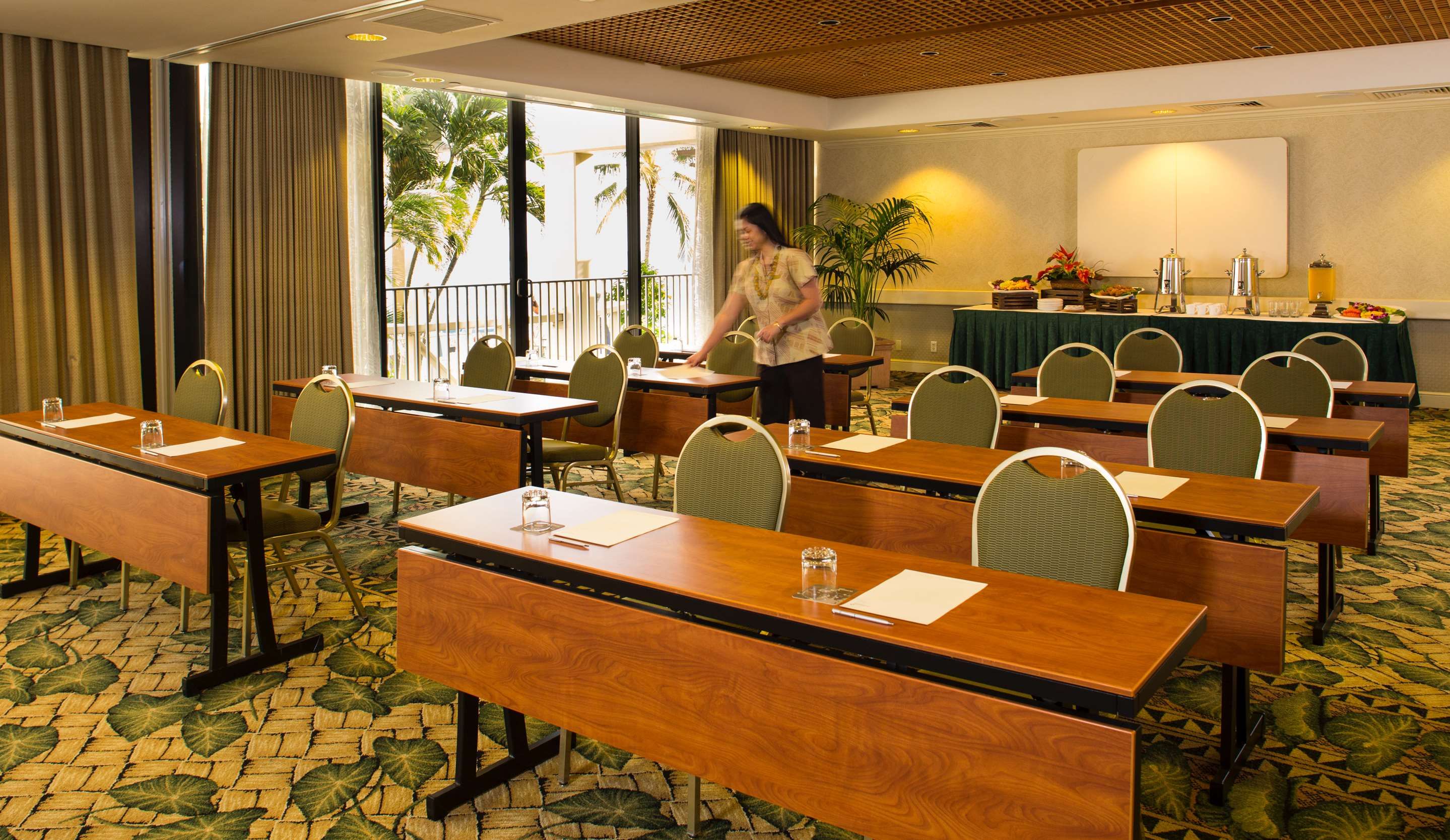 غرفة الاجتماعات