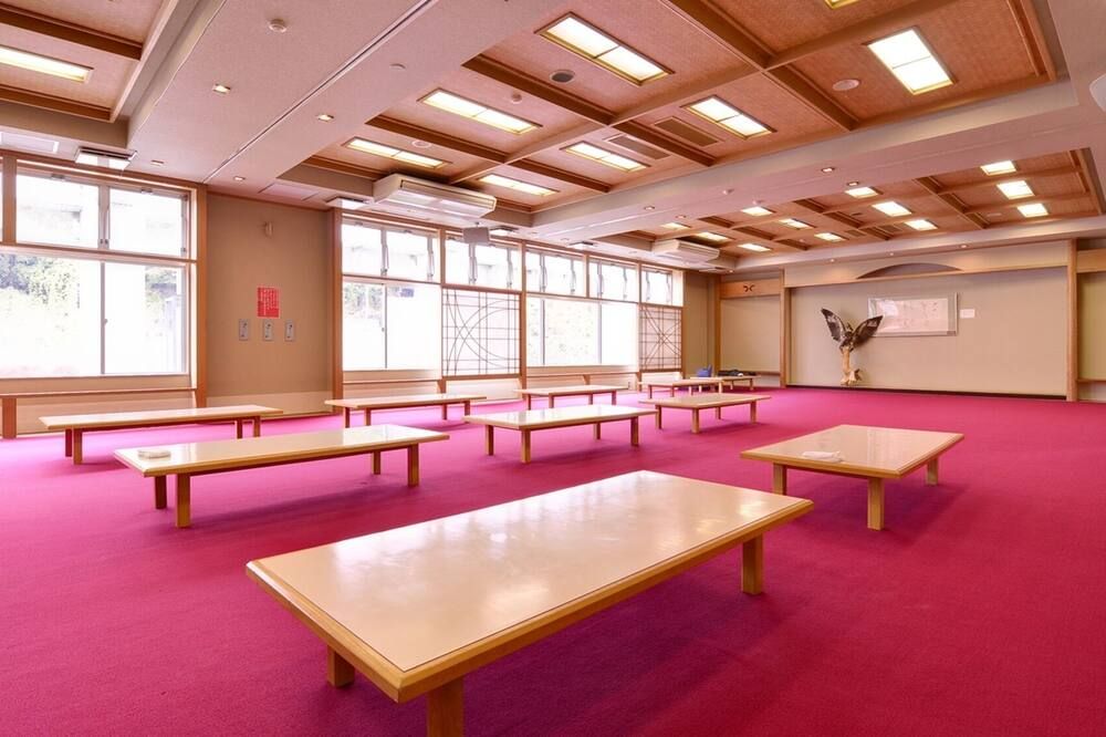 غرفة الاجتماعات