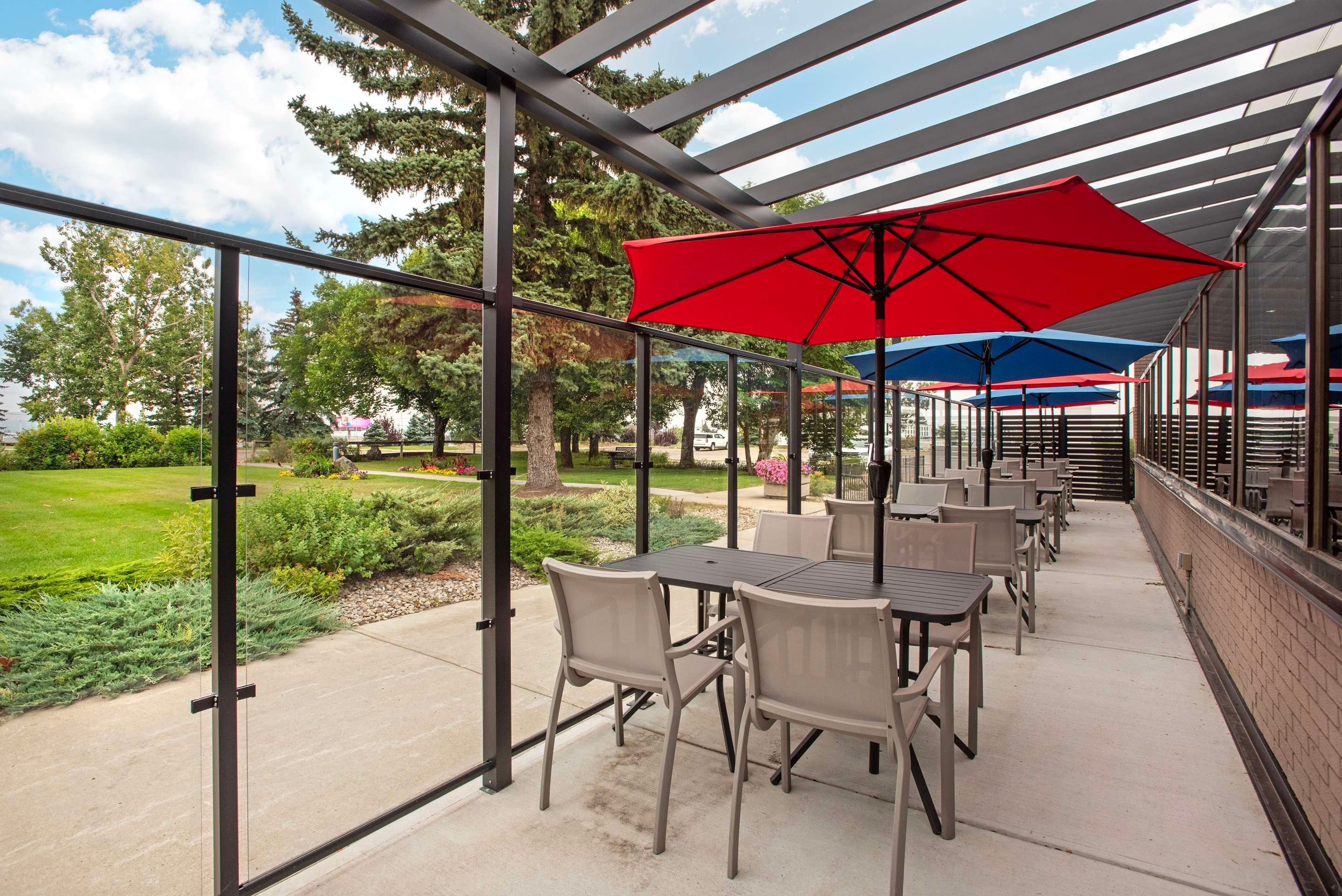 شرفة مرصوفة