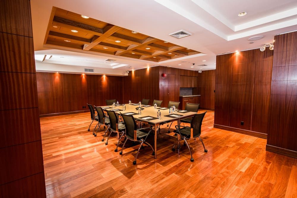 غرفة الاجتماعات