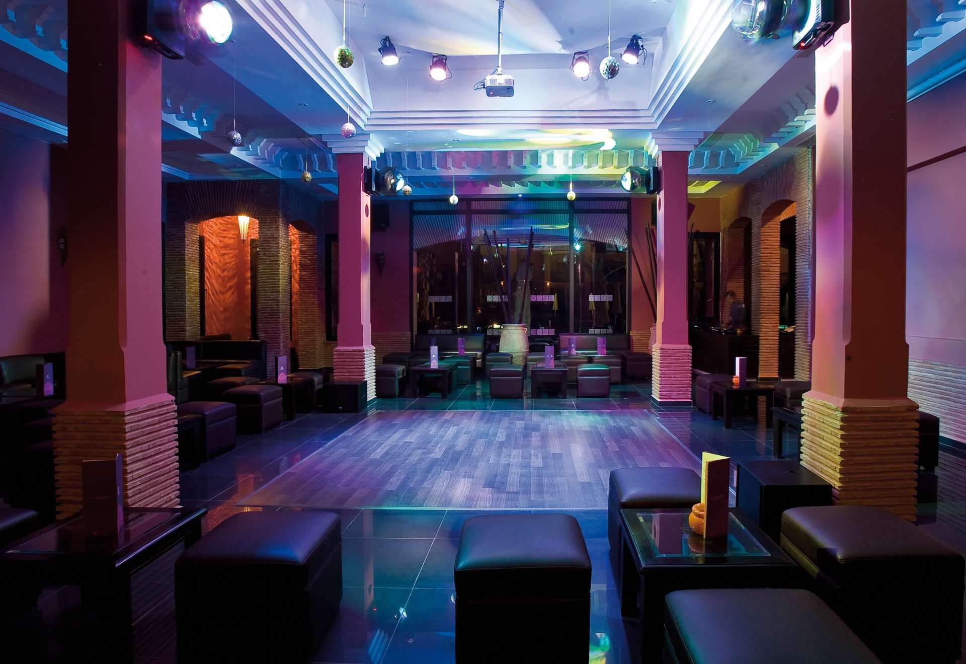 المعالم السياحية