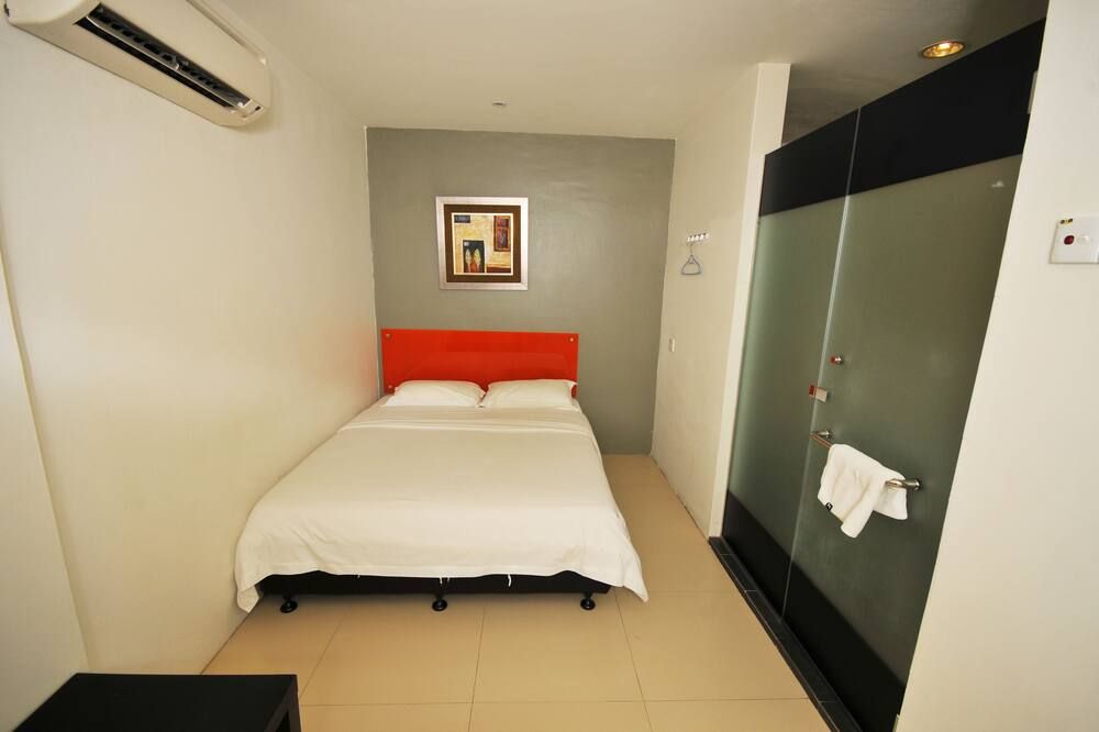 آخر